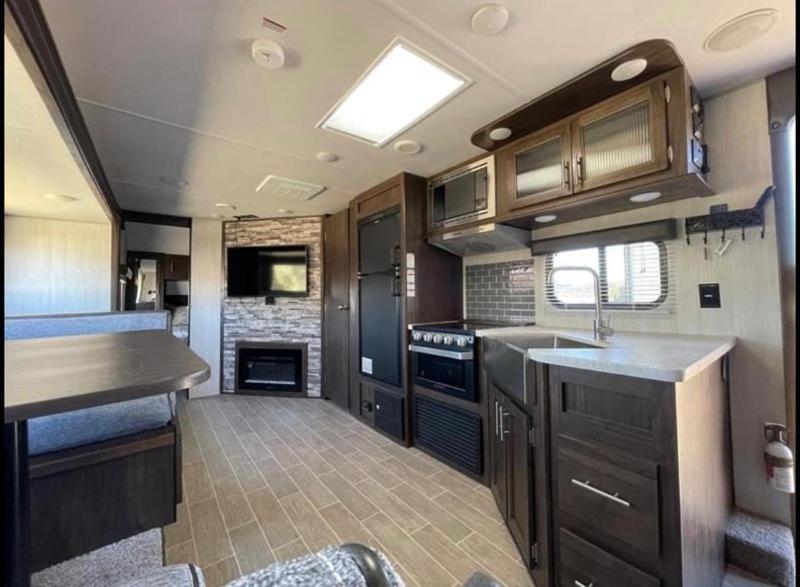 2020 Camper Fully Hooked-up At Rv Park! * St. George